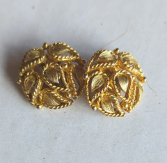 Lisner Vintage Signed Gold Tone Textured Round Clip-On Lobe Earrings