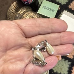 Silver Tone Clip-On Dangle Drop Earrings Crystal Teardrop White Pearl
