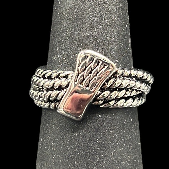 Rope Ring Women’s Size 6 Multi-Row Silver Tone Base Metal Oxidized Fashion