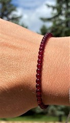 Handmade Natural Garnet Elastic Stretch Bracelet – 5mm Crystal Gemstone Bead