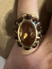 Faceted Oval with Clear Amber Accent Stones Size 7 Ornate Costume jewelry