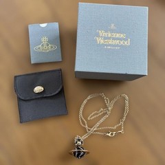 Vivienne Westwood Antoinette 3D Orb Necklace Black Gold Pendant Rare Genuine