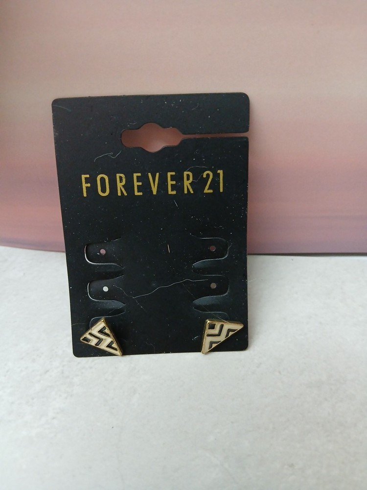 Forever 21 Earrings