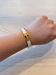 Authentic Hermès Clic H Bracelet White Enamel YG Size GM (Medium/Large) no box