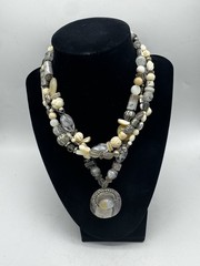 Moonstone Necklace Other Glass & Stone Beading 18”