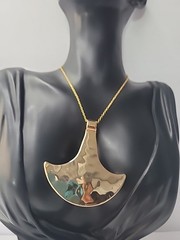 Vintage Gold Tone Fan Pendant Necklace Statement Minimalist Scandinavian Style
