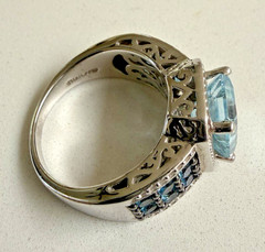 BEAUTIFUL STERLING SILVER 925 BLUE TOPAZ THAILAND RING SIZE 8 EXCELLENT
