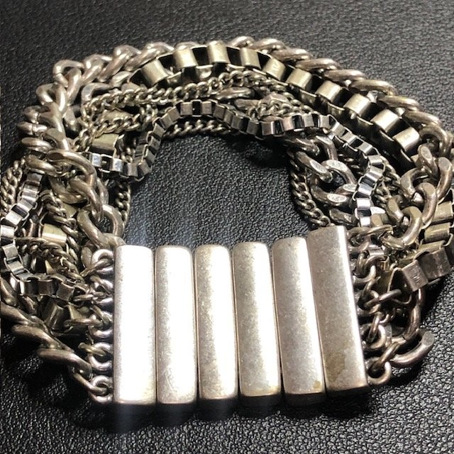 B1981 Kenneth Cole Multi-Chain Layered Bracelet Silver Tone Bar Clasp Statement