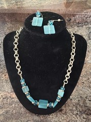 Aqua Blue Facted Glass Bead Gradual Silver Tone Link Necklace Earring Set