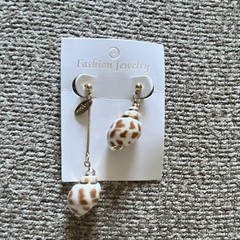Gold White & Brown Natural Shell Dangle/Drop Earrings Butterfly Back Beach