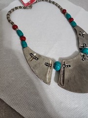 ZYRLAT HAND MADE LARGE STATEMENT PIECE FAUX TURQUOISE / CORAL INLAID NECKLACE