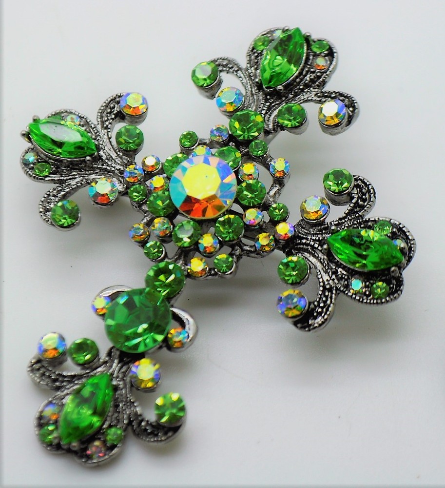 CLASSIC EXQUISITE CROSS SHAPE GREEN/CLEAR AB FASHION BROOCH /PIN/PENDANT YD11