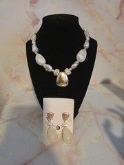 Gold Tone White Simulated Imitation Pearl Jewelry Set Necklace & Dangle Earrings