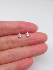 925 Sterling Silver CZ Teardrop Stud Earrings Women Girls Dainty Studs 4.5mm