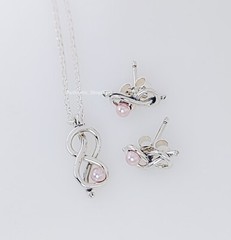 NEW 100% PANDORA 925 Infinity Knot Ar Pearl Earrings + Necklace Gift Set B802596
