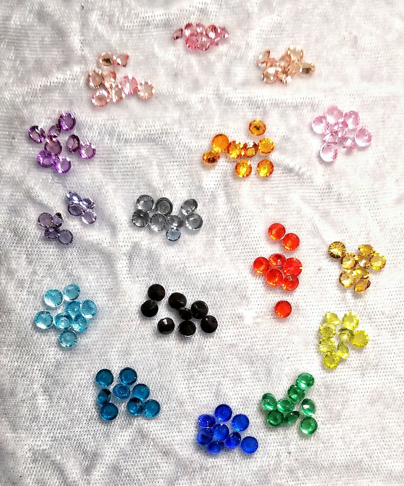 Floating Memory Locket Crystals Gems jewels Origami Crafts 8 pcs 3-4mm Acrylic
