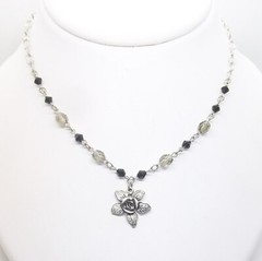 Flower Pendant 17 in. Black & Clear Beaded Fashion Necklace … #547