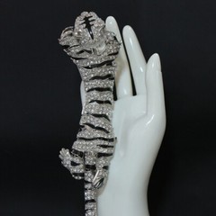 Oversized Exaggerated Tiger Brooch Hanging Collar Accessories Shawl Accessories