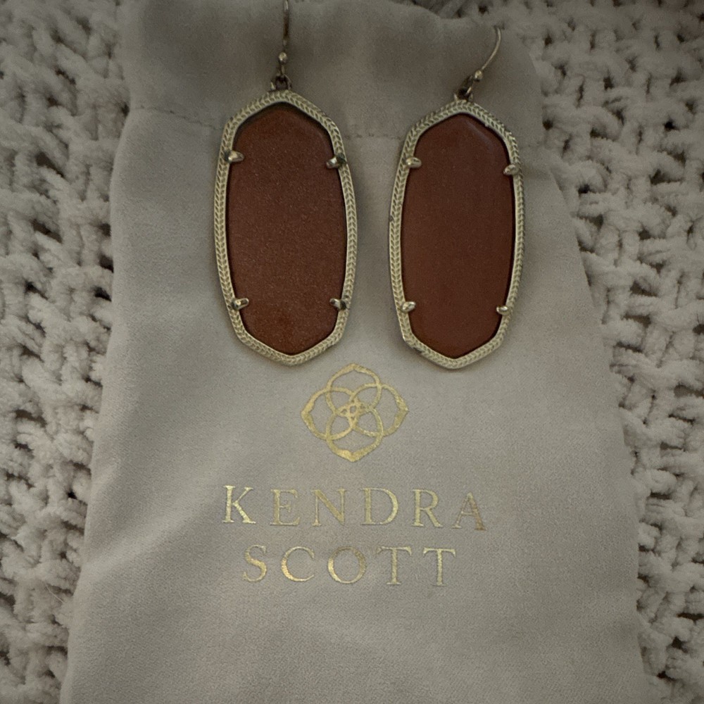 Kendra Scott Dangle/Drop Earrings Brown Oval Stone Gold-Tone Metal French Wire