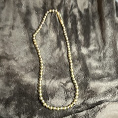 Gold Tone Ball/Bead Beaded Necklace Metal Chain No Stone magnetic closure