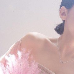Silver bowknot pendant necklace, delicate unique design fashion jewelry gift