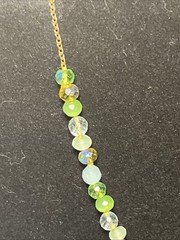 Cookie Lee Green Glass Bead & Gold Tone Leaf Necklace 14-18”