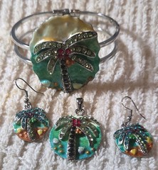 Palm Tree Beach Crystal Set Green Silver Bracelet Pendant & Earrings Handmade