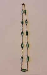 Rare 23″ Vintage 1975 Avon Come Summer Green White Marbled Bead Link Necklace