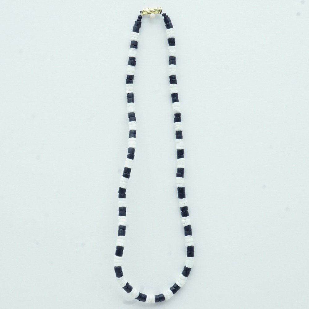 White and black Shell Necklace round beaded Hawaiian Surfer Necklace 17 inch