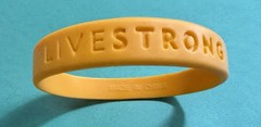 LIVESTRONG LIVE STRONG AUTHENTIC CANCER SUPPORT BRACELET Size L/XL 8″NEW!