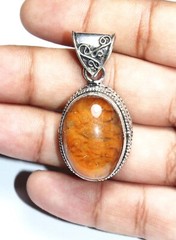 Top Garden Quartz Oval Shape Handmade Gemstone Pendant Jewellery Size 2 Inches