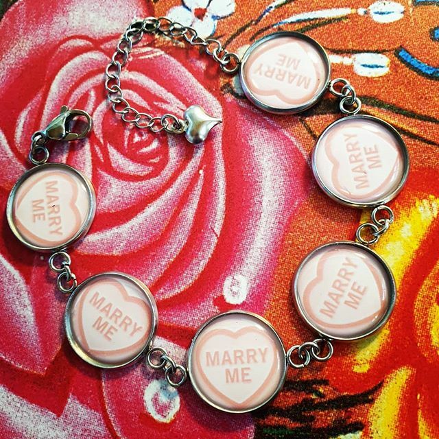 Unique MARRY ME LOVEHEARTS BRACELET valentines day LOVE proposal PINK fab HEART