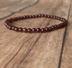 Handmade Natural Garnet Elastic Stretch Bracelet – 5mm Crystal Gemstone Bead