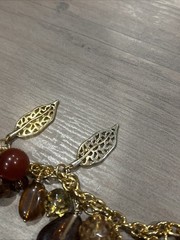 Fall Time Bracelet Brown Red Leaves Lia Sophia Gold Tone 8″ Bracelet