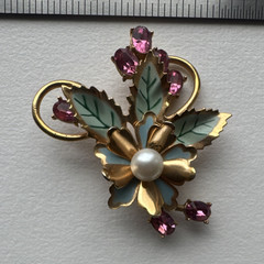 Gold Tone Floral Enamel Brooch Pin w/ Pink Rhinestones & Imitation Pearl