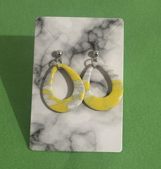 Handmade Yellow & White Teardrop Dangle Drop Earrings Silver Holographic Glitter