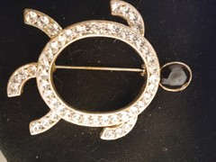 Silver Tone Turtle Brooch Pin Clear Round Pavé Rhinestones Crystal Black Accent