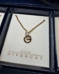 VINTAGE GIVENCHY Deadstock Set of 3 – NIB Bijoux Givenchy 4G Logo