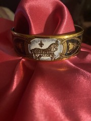 HERMÈS Signed Enamel Bangle Bracelet Gold Tone Gold Black White No Stone
