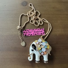 NEW Betsey Johnson 3-D Elephant Pendant Gold Tone Necklace NEW With Tags