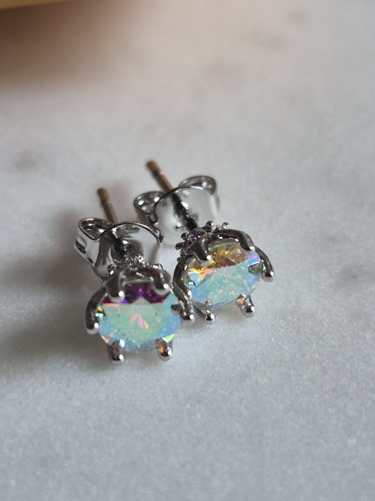 Fantasy Yellow Colored Moissanite Studs GRA Certificate