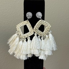 White Rattan Tassel Dangle Drop Earrings 3.5 In Womens Boho Statement Western