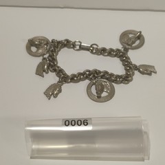 Silver Tone Cable Chain Charm Bracelet Horse Head Dangle Lobster Clasp 7 in
