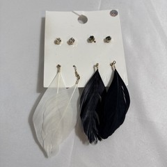Forever 21 Earrings 4 Pair Feathers & Studs New On Card Black White