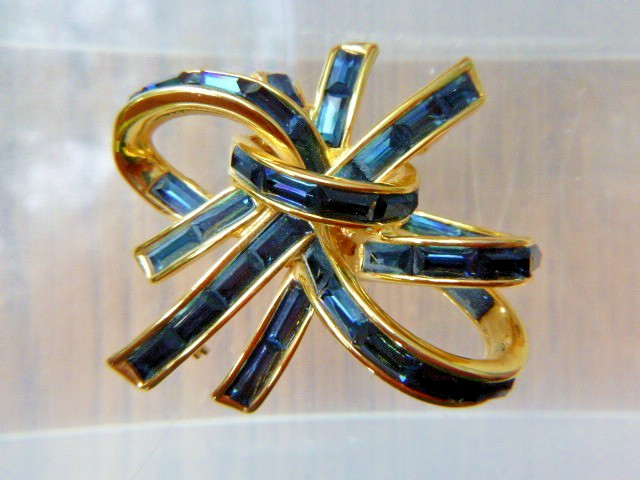 vintage NOLAN MILLER Glamour Collection Blue Rhinestones Gold-Plated Bow Pin