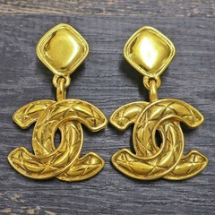 CHANEL Gold Plated CC Logos Matelasse Swing Vintage Clip Earrings #1329c Rise-on