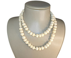 Stephan & Co Women’s Trendy Double Strand Beige Silver Resin Necklace NWT