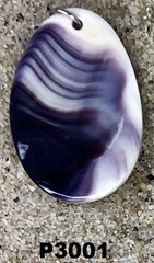 P3001 Wampum Pendant. 1.5” x 1”