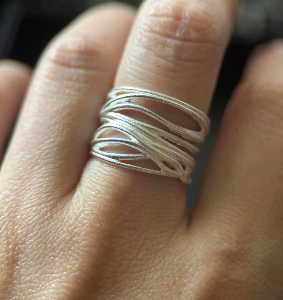 925 Sterling Silver Resizable Ring – Unique Irregular Interwire Shape Design
