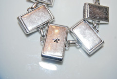 ELEGANT KENNETH COLE COUTURE GREY CRYSTALS ON SILVERED METAL STATEMENT BRACELET
